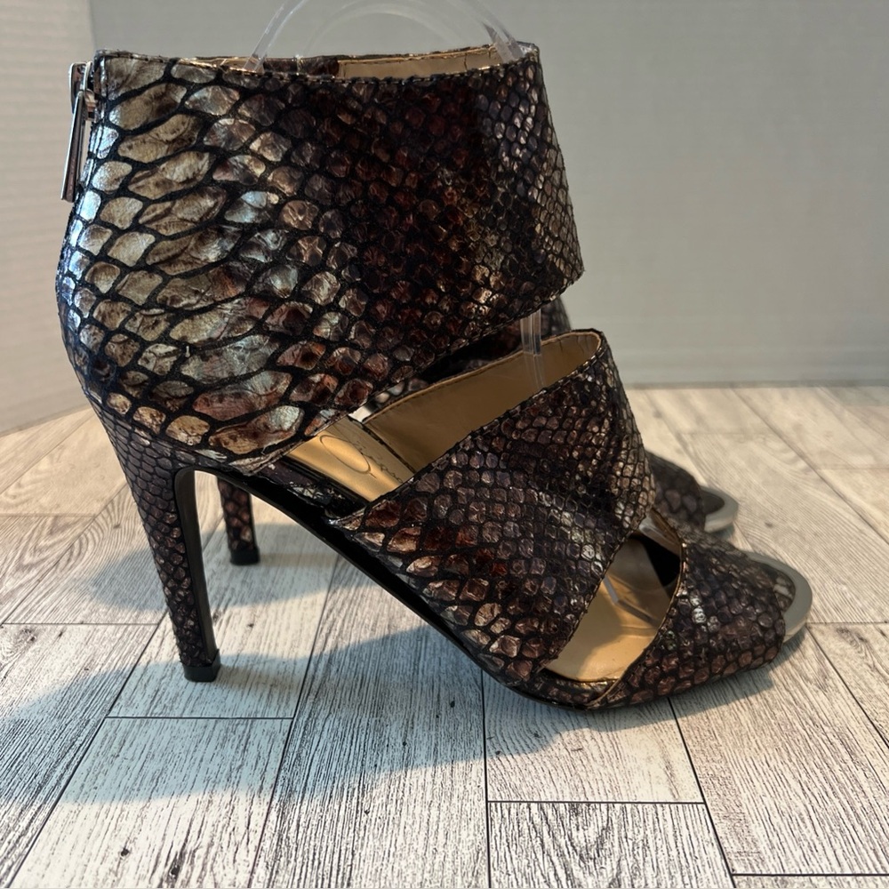 Jessica Simpson  Elsbeth Silver/Bronze Open Toe Heels US 8 M Metallic